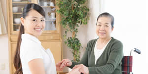 老人ホーム、介護施設への引越し退去片付け専門プランです。